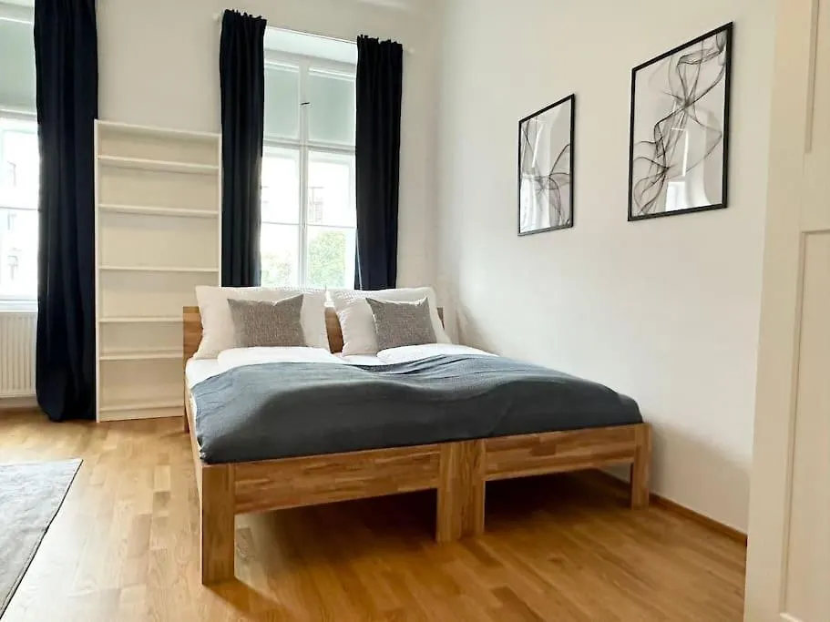 Beautiful Apartment Top Location Vienna Austria