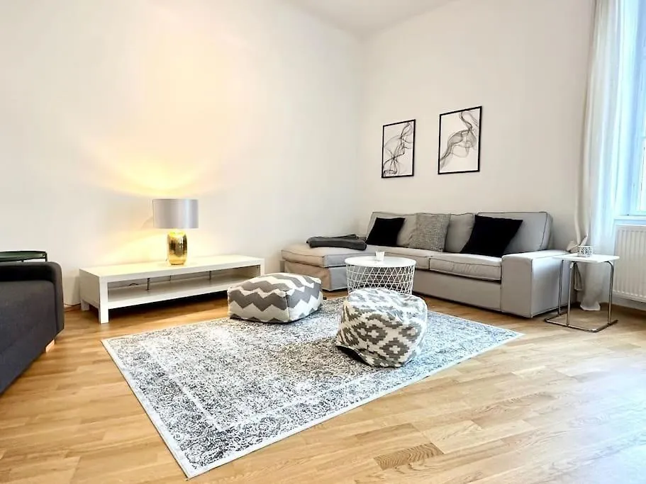 Beautiful Apartment Top Location Vienna Austria
